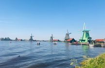 Day Tour Giethoorn, Afsluitdijk and Zaanse Schans with Boat Cruise