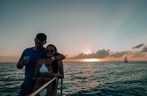 Sunset Sailing Adventure to Isla Mujeres Unlimited + Transfer from Cancún