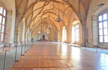 Visit Prague Castle & Lobkowicz Palace: Private Half-Day Tour