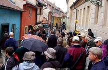 Visit Prague Castle & Lobkowicz Palace: Private Half-Day Tour