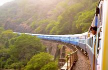 Taj Mahal from Delhi by Gatimaan Express - Trip with 5-Star Lunch