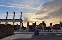 Pompeii tour at sunset time - A visit away from the crowds