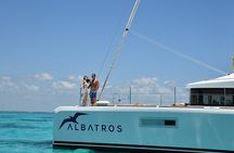 Catamaran Albatros Platinum & Beach club & Open bar & Isla Mujeres