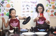 Hanoi Cooking Class and Market Tour with Chef Tien