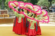 Private Tour around Suwon UNESCO Fortress and Korea Folks Village
