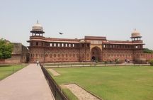 Private Car Tour of Taj Mahal and Agra Fort from Delhi