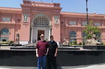 Private Tour Giza pyramids , Sphinx and Egyptian museum with Lunch