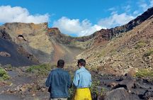 Trekking in the Volcanoes Natural Park in a small group