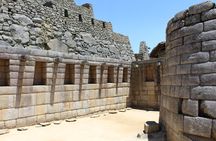 2-Day Tour at Sacred Valley and Machu Picchu by Train 