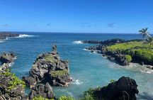 Hana Private Road Tour up to13 passengers