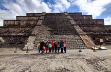 Balloon flight with private transportation and guided tour to Teotihuacán