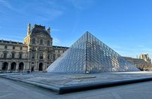 Louvre Max 6 People Small-Group Tour with Mona Lisa First Viewing