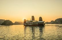 Lan Ha bay deluxe cruise 2D/1N: kayaking & swimming at pristine places & meals