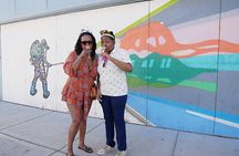 Vintage Shopping Tour of the Arts District with 100 Photos, Champagne and Lunch