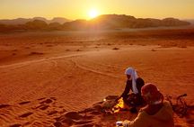 Wadi Rum Mountain Hike: Umm Ad Dami, highest point of Jordan + Jeep tour & Lunch