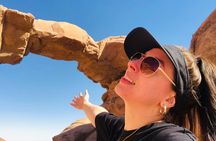 Wadi Rum Mountain Hike & Climb: Burdah, with a bridge at the top! + tour & Lunch