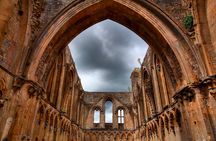 Private Day Tour from Bath to Glastonbury and Wells with Pickup