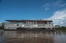 4-Day Amazon Jungle Expedition Cruise on La Perla