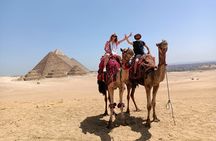 Private Day-Tour to Giza pyramids, Egyptian Museum and Camel Ride