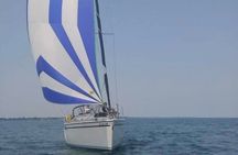 2 Hour Sailing Adventure in Lake Michigan (up to 6 people)