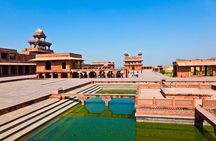 Visit Fatehpur Sikri and Chand Baori with Jaipur Drop from Agra.