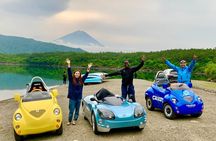 Cute & Fun E-Car tour following guide around Lake Kawaguchiko 