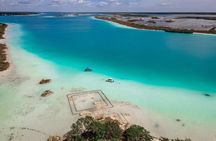 Sailboat tour across the seven colors lagoon in Bacalar