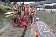 Gigant paddle surf in Seville
