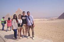 Pyramids of Giza Private Tour With Camel Ride and Lunch