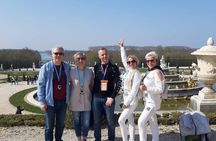Versailles: Semi-Private Guided Tour with Train