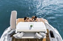 Santorini Caldera: Private Flybridge Yacht Experience