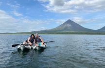 Aventura en Kayak en el Lago Arenal con Guía Local