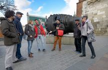 Early Good Morning Krakow Walking Tour with Traditional Breakfast