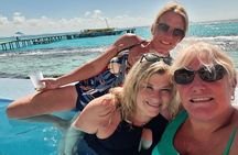 Garrafon Reef Park VIP Area & Snorkeling & Kayaking & Buffet