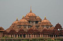 Akshardham Temple with Walk in the Green Paradise of Rajghat and Shanti Van