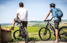 Discovering Chianti: Sunset eBike Tour and Dinner