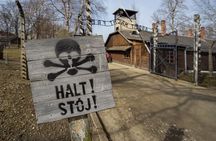 Auschwitz Birkenau Tour with Pickup and Lunch