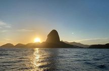 Rio de Janeiro: Speedboat Tour with Sunset and Beer!