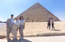 Private Tour Giza Pyramids ,Egyptian Museum and Local Market 