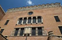 Private Walking Tour in The Jewish District Budapest