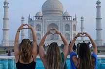 Taj Mahal & Agra Fort Tour with Fatehpur Sikri from Agra