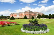 Skip-the-line Hampton Court Palace from London by Car