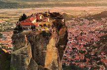 Explore Central Greece with an affordable 2 days tour to Meteora