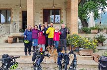 Spello E-Bike & Wine Tour with Scenic Winery Lunch