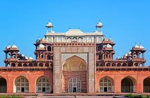 Sunrise Taj Mahal, Agra Fort, Akbar's Tomb and Moonlit Garden Private Tour