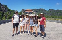 Full-Day Tour Hoa Lu, Tam Coc Boat Trip and Mua Cave