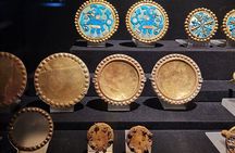 Guided Tour to the Larco Museum and Huaca Pucllana with Dinner or Lunch