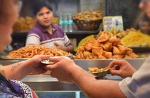 Local Delhi Food Tour with Tour Guide - walk and taste street food