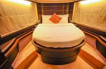 Private 68ft Azimut Yacht Cruise
