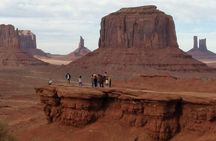 2.5 Hours Monument Valley Historical Sightseeing Tour by Jeep